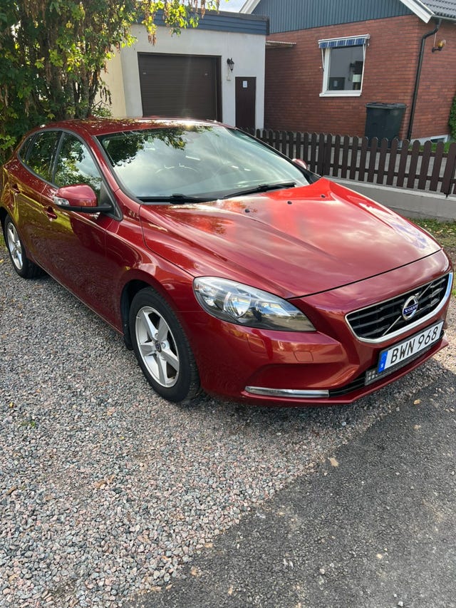 Volvo V40 2014