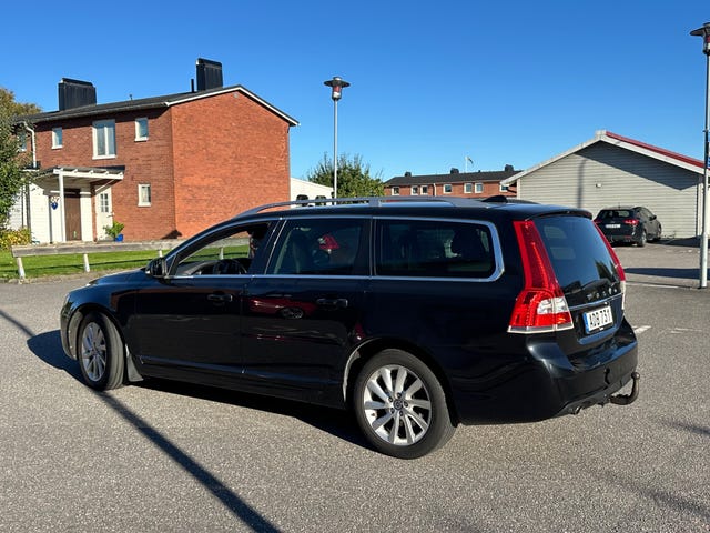 Volvo V70 2014