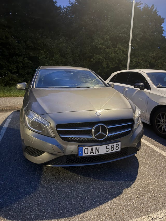 Mercedes-Benz A180 2014