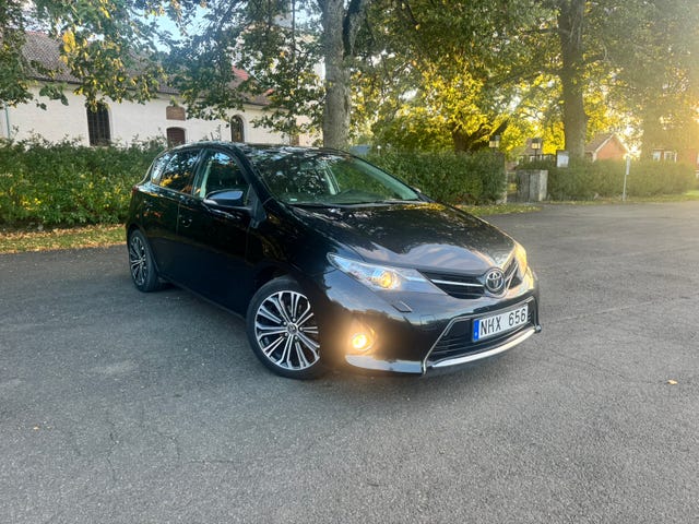 Toyota Auris 2013