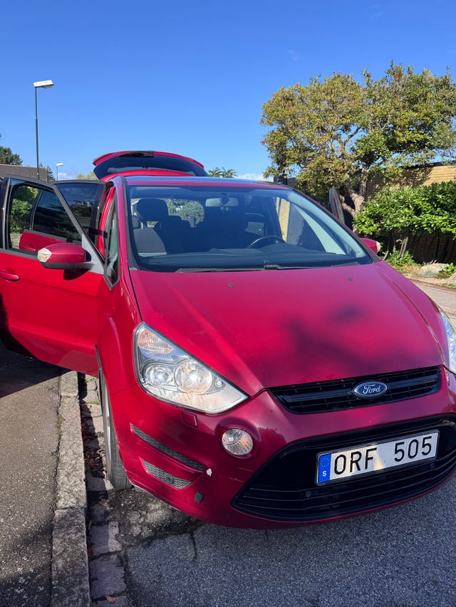 Ford S-MAX 2013