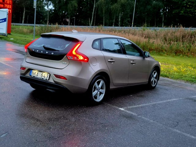 Volvo V40 2014