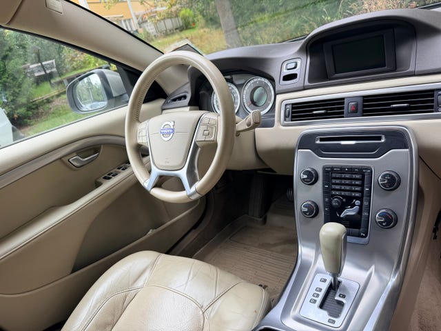 Volvo V70 2012
