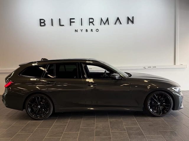 BMW 330e 2021