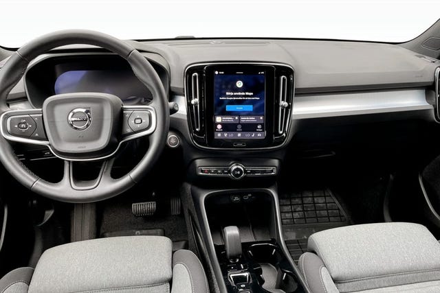 Volvo XC40 2025 – bild 4