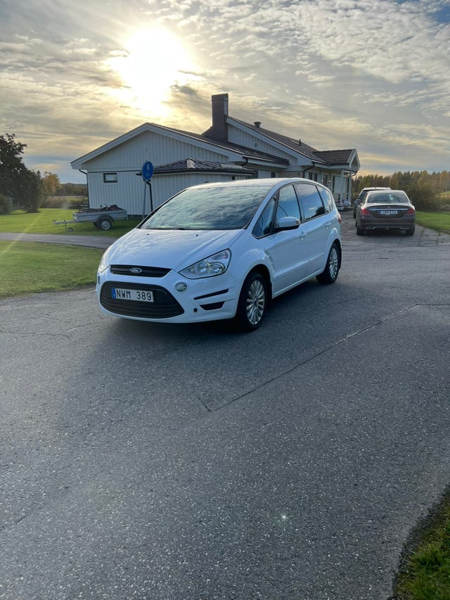 Ford S-MAX 2014
