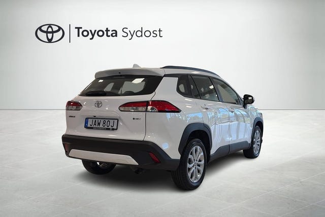 Toyota Corolla Cross 2024 – bild 2