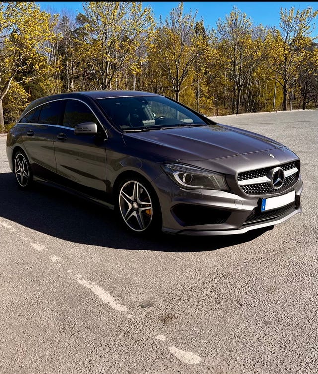 Mercedes-Benz CLA 220 d 2016