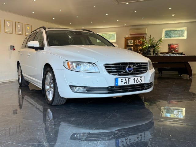 Volvo V70 2015