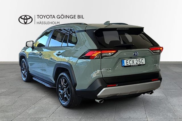 Toyota RAV4 2023 – bild 2