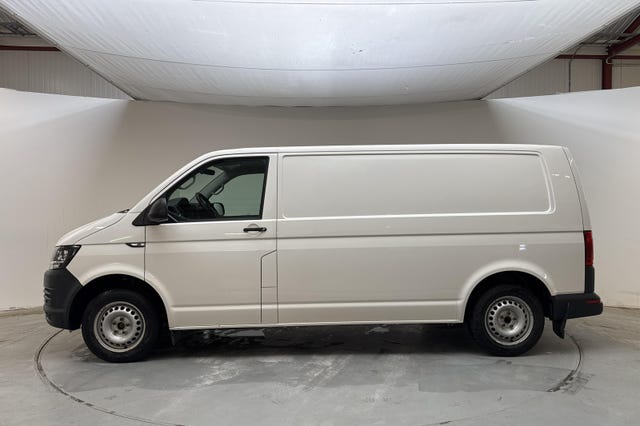 Volkswagen Transporter 2018 – bild 2