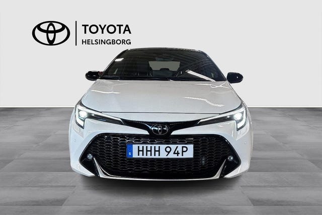 Toyota Corolla 2023 – bild 2