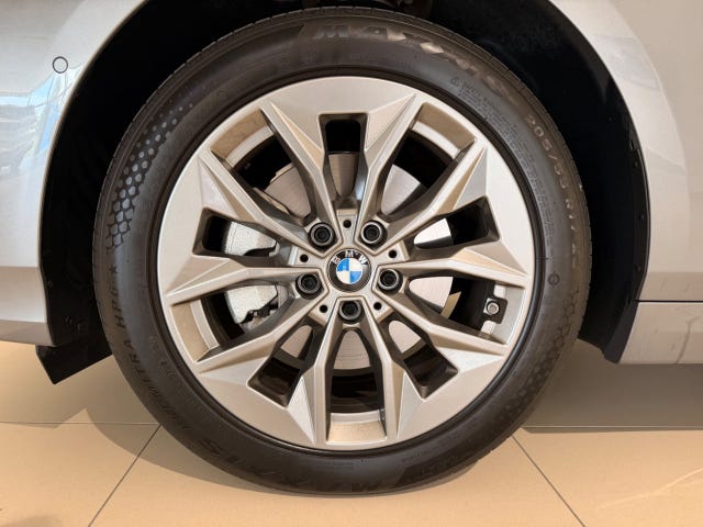 BMW 120 2026 – bild 2
