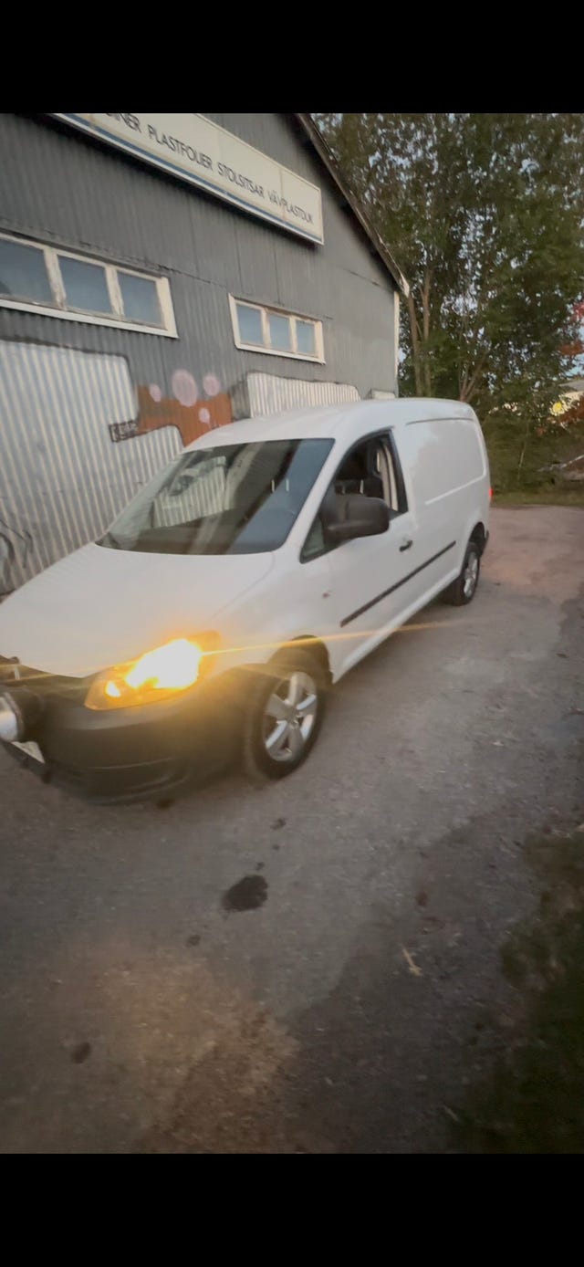 Volkswagen Caddy Maxi 2012