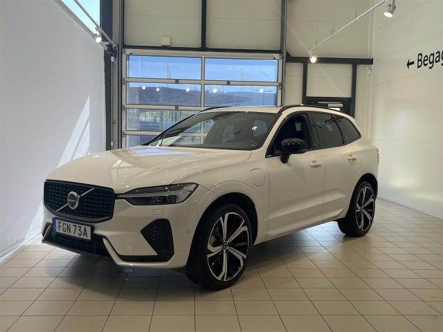 Volvo XC60 2025