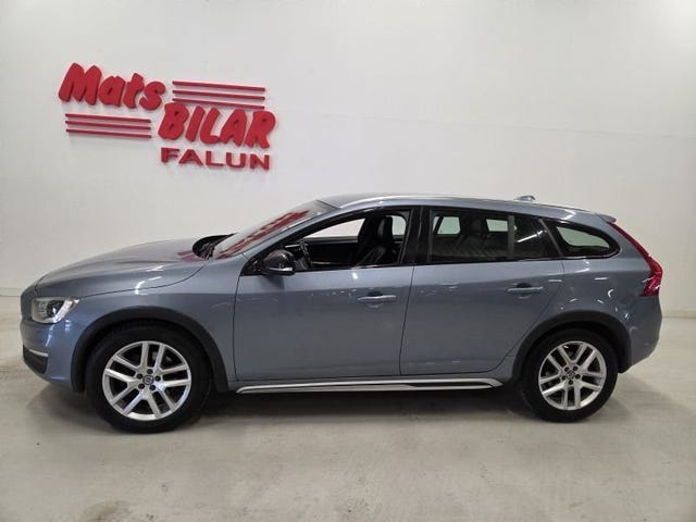 Volvo V60 Cross Country 2017