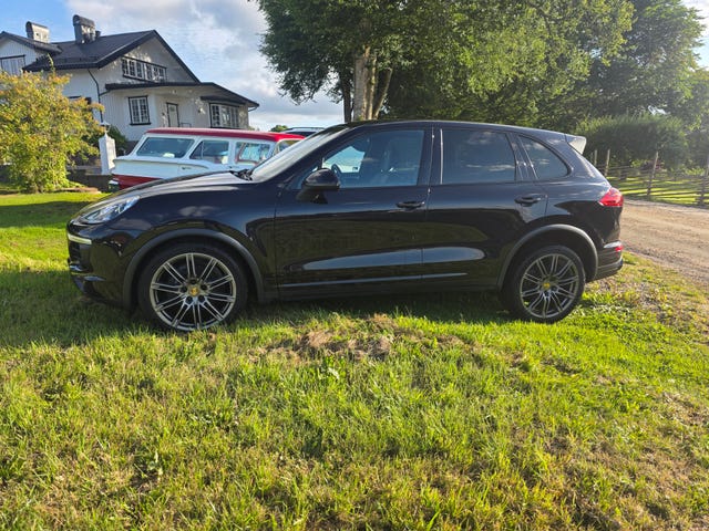 Porsche Cayenne 2016