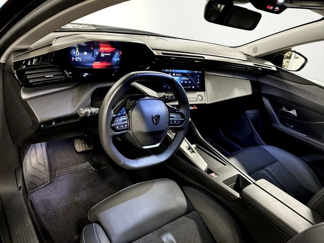 Peugeot 308 SW 2025 – bild 4