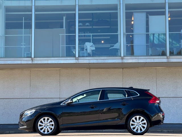 Volvo V40 2016 – bild 2