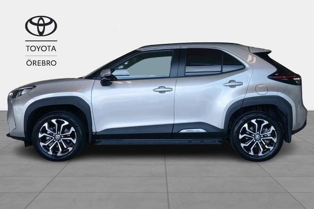 Toyota Yaris Cross 2025 – bild 2