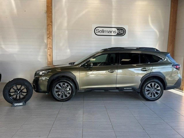 Subaru Outback 2025