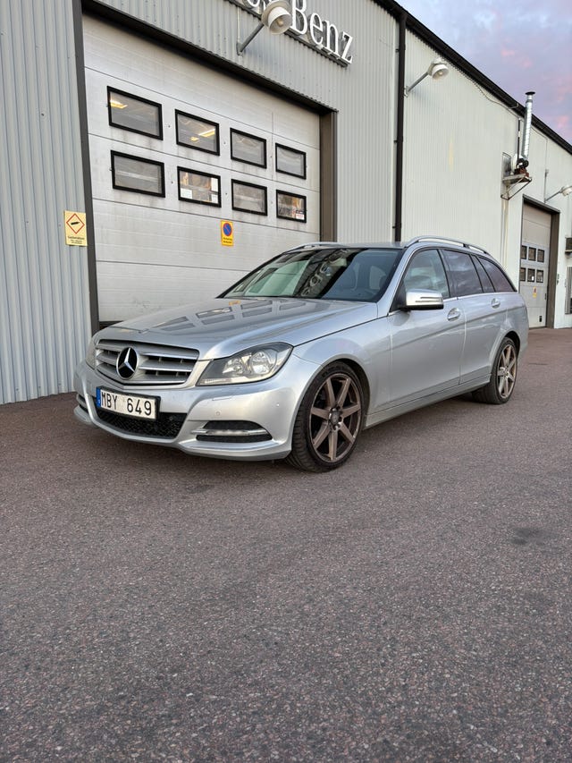 Mercedes-Benz C220 2012