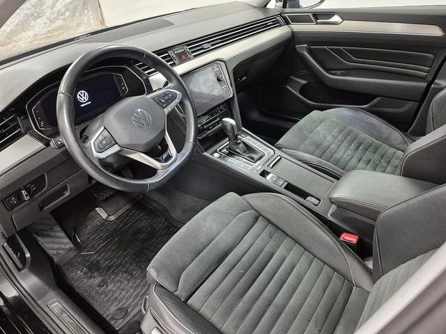 Volkswagen Passat 2022 – bild 2