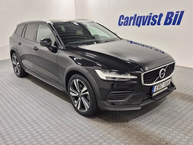 Volvo V60 Cross Country 2022