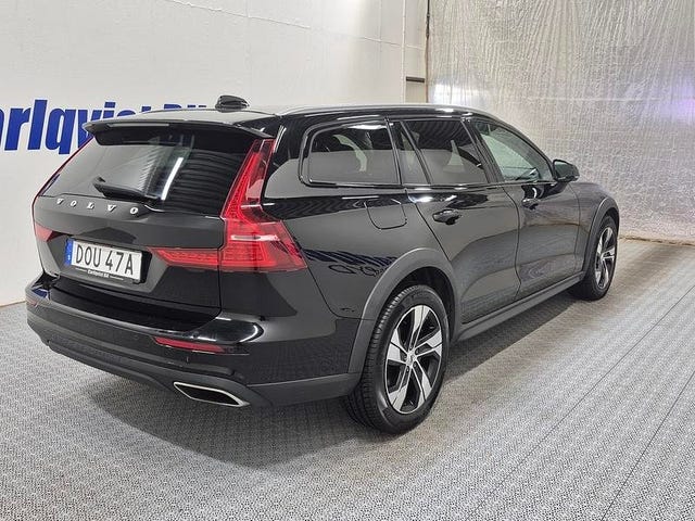 Volvo V60 Cross Country 2022 – bild 4