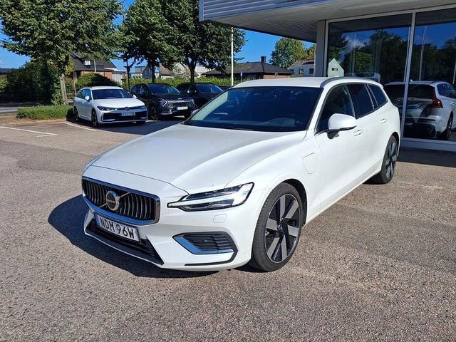 Volvo V60 2024