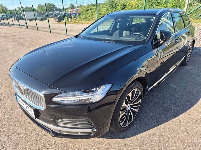 Volvo V90 2023