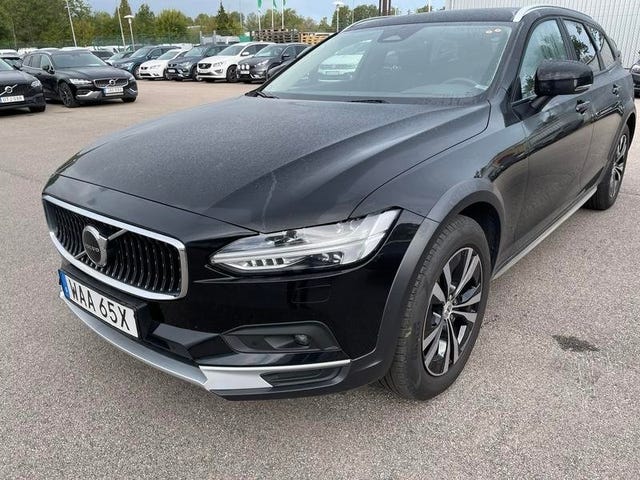 Volvo V90 Cross Country 2023
