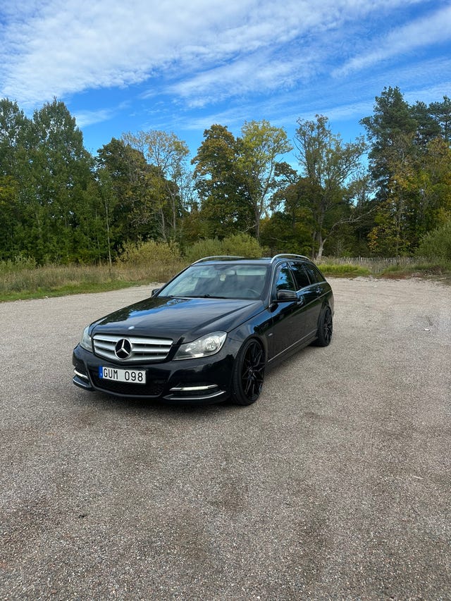 Mercedes-Benz C220 2012