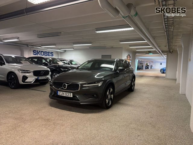 Volvo V60 Cross Country 2021 – bild 3