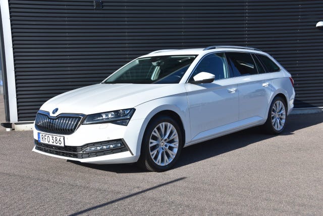 Skoda Superb 2022
