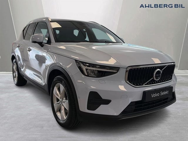 Volvo XC40 2025