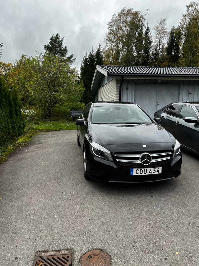 Mercedes-Benz A180 2014