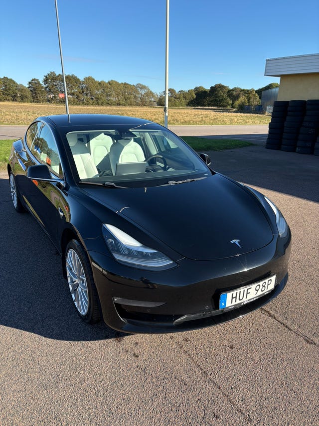 Tesla Model 3 2019