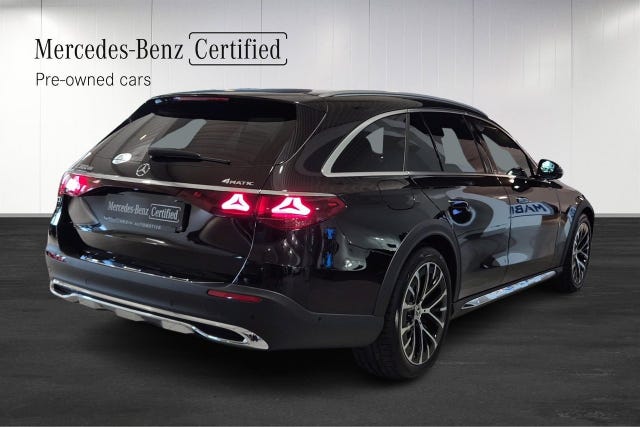 Mercedes-Benz E300 de 2026 – bild 4