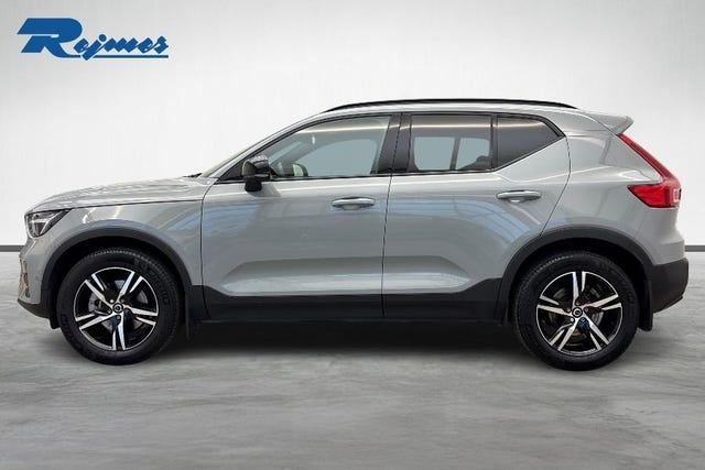 Volvo XC40 2025 – bild 2