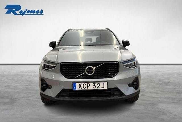 Volvo XC40 2025 – bild 4