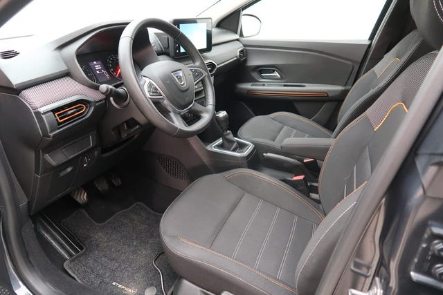 Dacia Sandero Stepway 2023 – bild 4