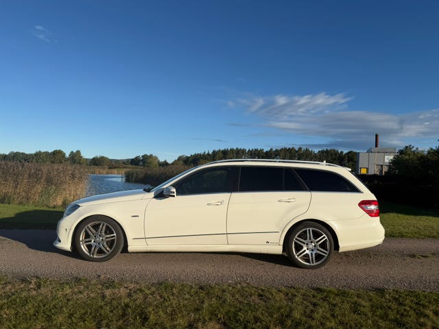 Mercedes-Benz E350 2011