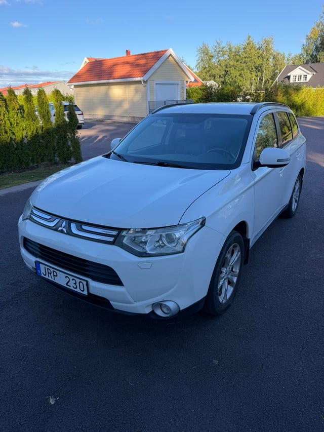 Mitsubishi Outlander 2013
