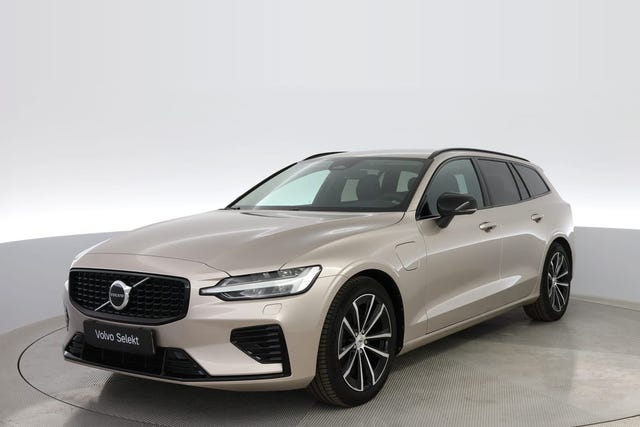 Volvo V60 2025