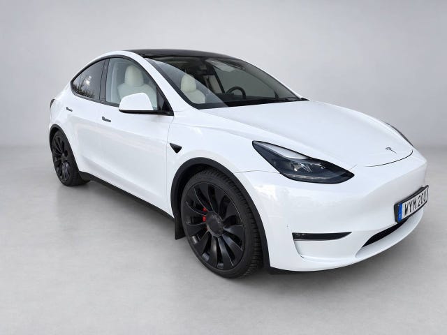 Tesla Model Y 2024