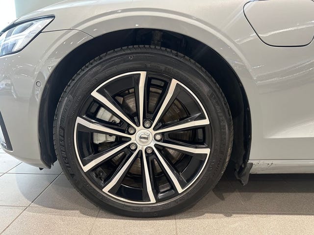 Volvo V60 2025 – bild 3