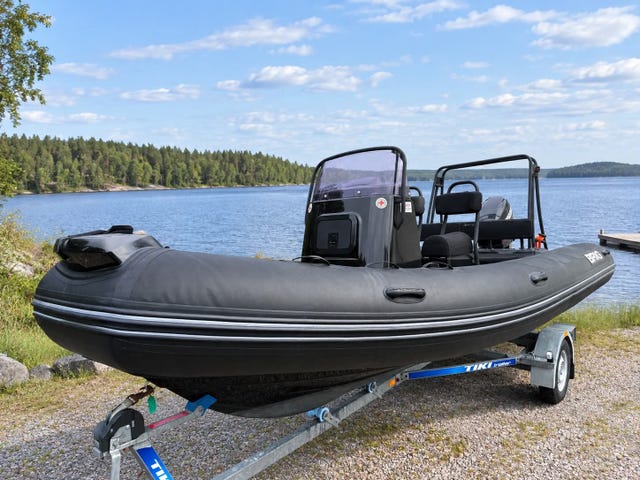 Brig N520 Evinrude E-tech 75 hk