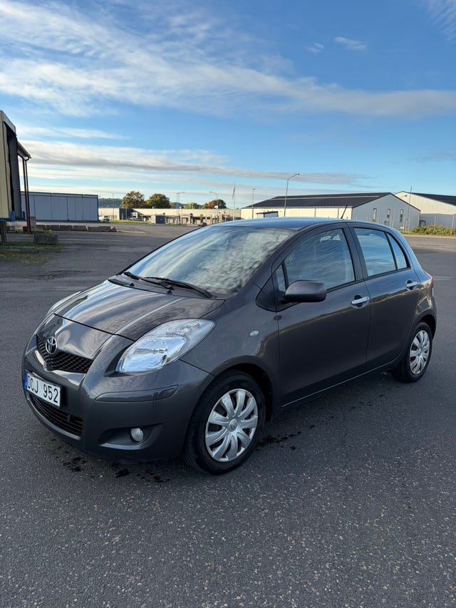 Toyota Yaris 2011