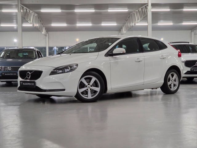 Volvo V40 2017
